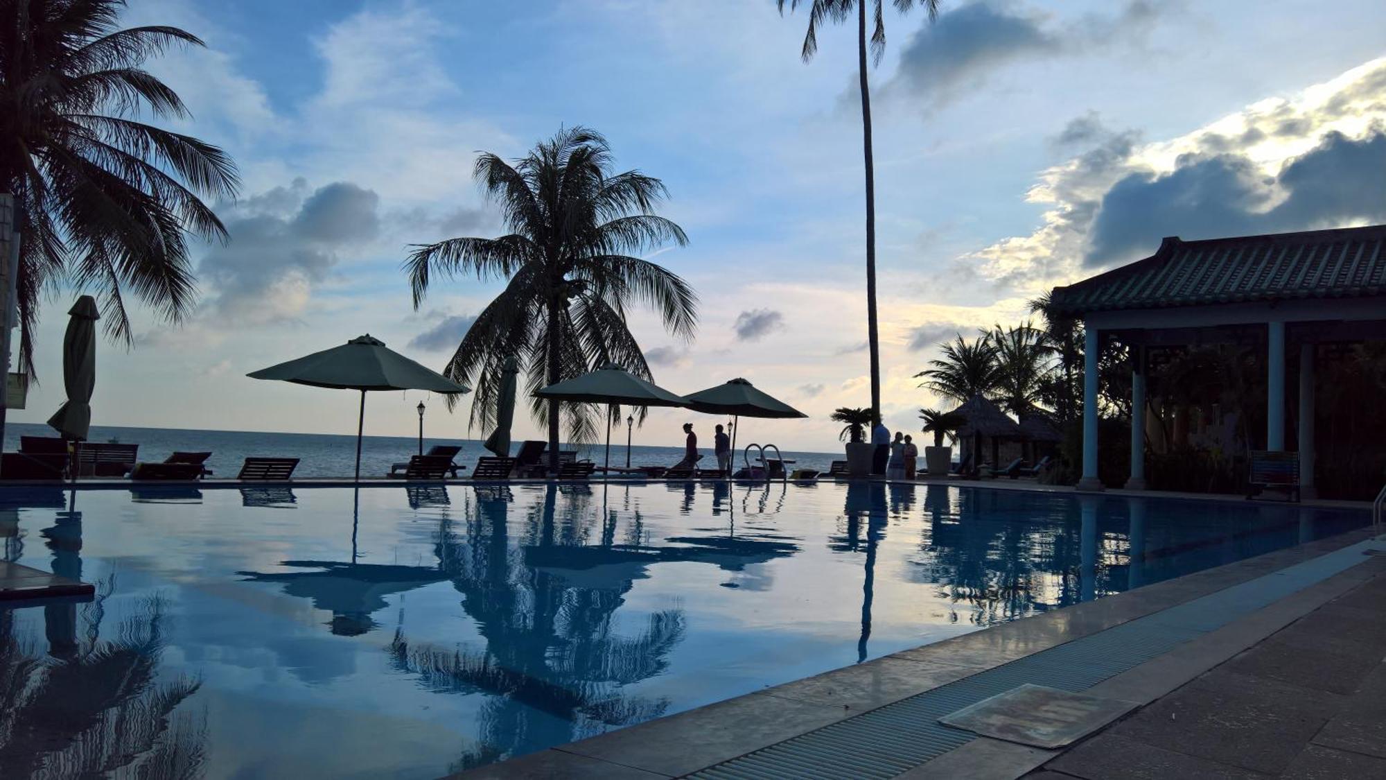 Dynasty Mui Ne Beach Resort Phan Thiết Buitenkant foto